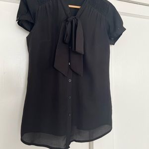The Limited Black bow tie blouse xs